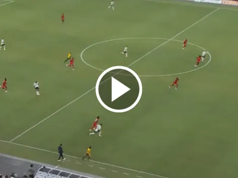 VIDEO | Santiago Giménez marca su primer gol oficial con el Tri