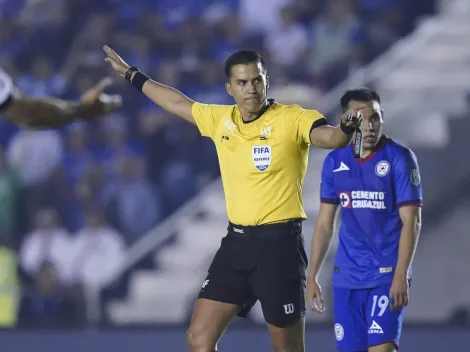 Polémica: el árbitro que perjudicó a Cruz Azul estará en semis