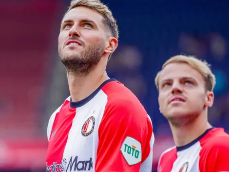 ¿Por qué Santi Giménez no se ha ido del Feyenoord?