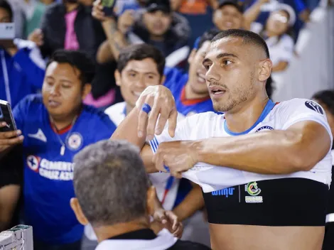 Emocionó a todo Cruz Azul: el gesto de Giakoumakis con una aficionada