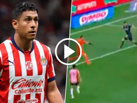 Luis Romo y un oso increíble jugando para Chivas