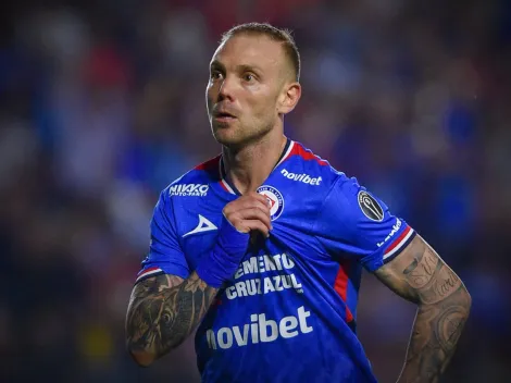 Rotondi responde a las críticas de la afición en Cruz Azul