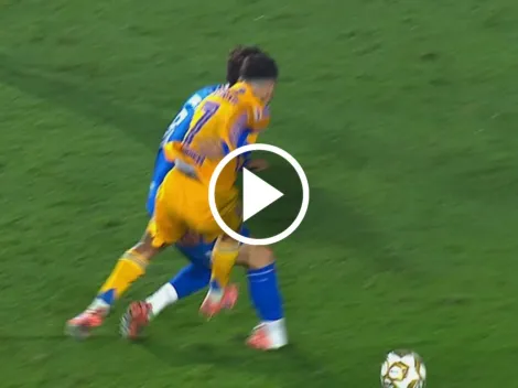 Impactante lesión de Chiquete Orozco tras doblarse el tobillo