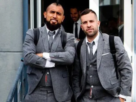 Vidal y el Barcelona ya estan en Liverpool para buscar su paso a la final