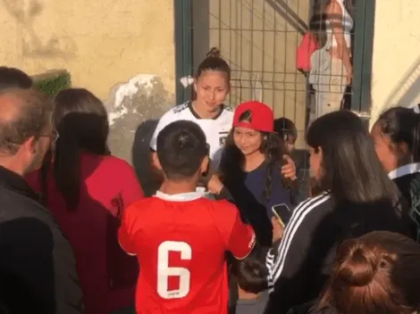 ¡Crack! Roció Soto atendió pacientemente a los hinchas de Colo Colo