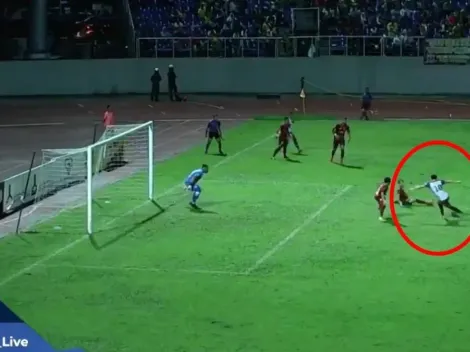 VIDEO | Yashir Islame la rompe en Malasia con un golazo de rabona