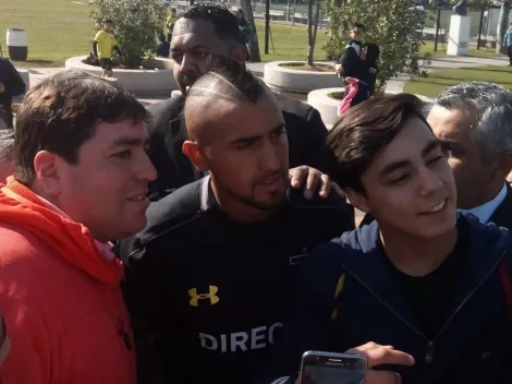 ¡El Rey en su casa! Arturo Vidal llegó a entrenar con Colo Colo