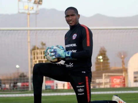 Carabalí será el titular en el Preolímpico mientras decide su futuro en Colo Colo