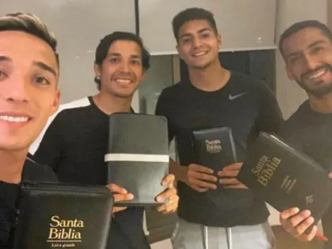 Matías Fernández lleva por el camino de Cristo a tres compañeros de Colo Colo