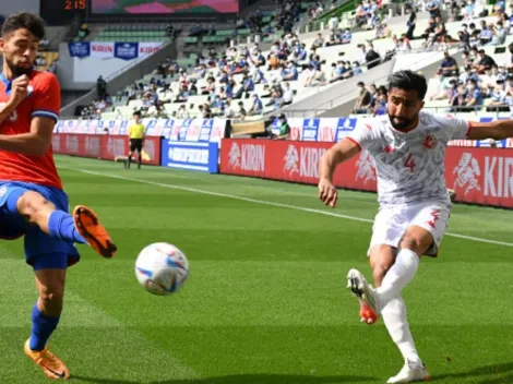 Hincha japonés fue un colocolino más en el Chile vs Túnez