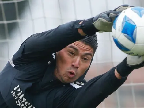 Brayan Cortés con una sonrisa de oreja a oreja por renovar en Colo Colo