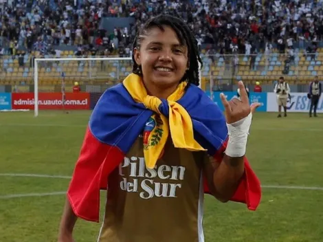 Ysaura Viso desborda de felicidad tras el título de Colo Colo FEM