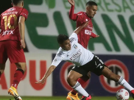 Colo Colo le pega flor de palo a Ñublense tras la suspensión