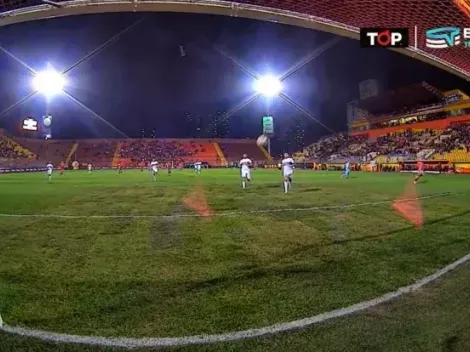 Preocupante: así luce la cancha del estadio Santa Laura