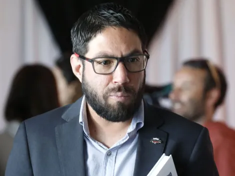 Sigue la crisis en el CSD Colo Colo: Camacho se defiende de acusaciones
