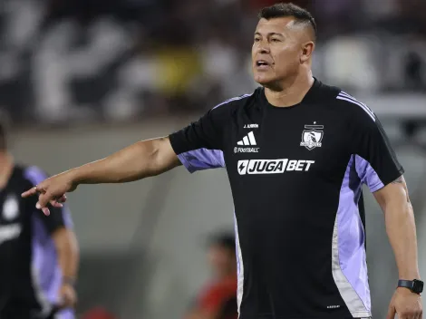 Defienden el esquema de Almirón: "Necesita jugar con línea de 3"