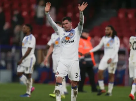 Bryan Oviedo jugó en regreso al triunfo de Sunderland