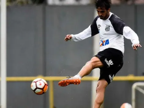 Bryan Ruiz vuelve a ser centro de las críticas