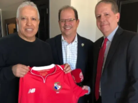 El Tolo Gallego ya posó con la camiseta de Panamá