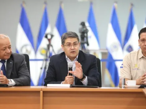 Presidente de Honduras se compromete a erradicar la violencia en los estadios