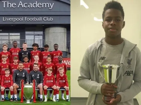 Hijo de Maynor Figueroa subió fotaza luciendo la camiseta del Liverpool inglés