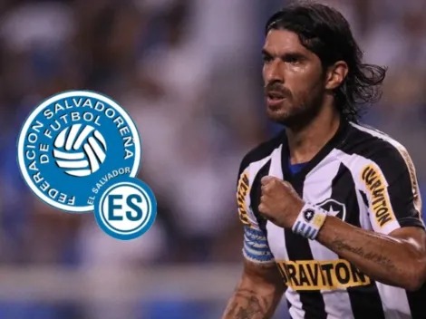 El 'Loco' Abreu llenó de elogios al futbolista salvadoreño