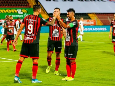 Alajuelense goleó a San Carlos en su vuelta al Morera Soto