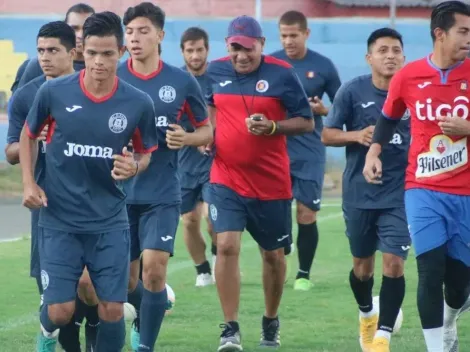 FAS sorprende y separa de la plantilla a dos históricos