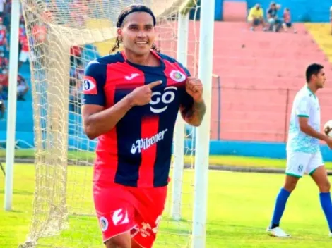 Gullit Peña despide al Deportivo FAS con emotivo mensaje