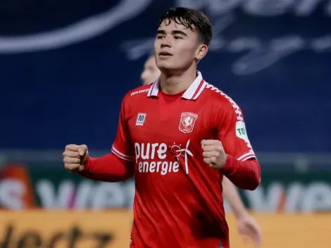 Manfred Ugalde se manifiesta por primera vez como jugador del Twente