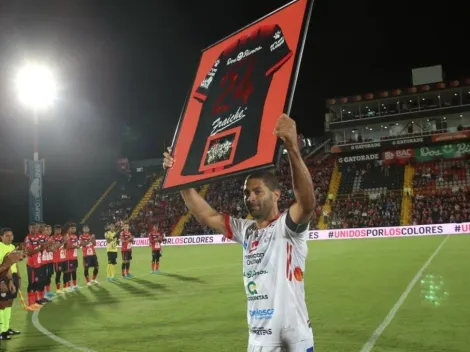 Homenaje y penal errado: La noche agridulce que vivió Saborío ante Alajuelense