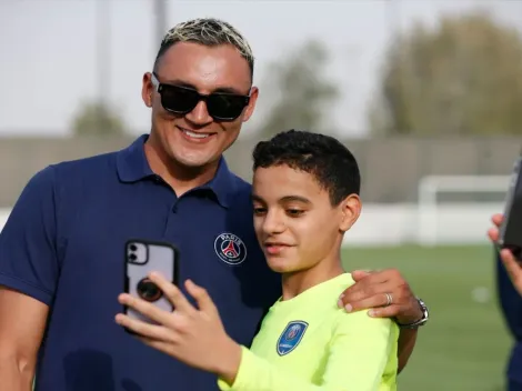 Keylor Navas causa sensación en jóvenes de la academia del PSG en Qatar