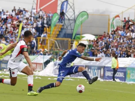 Cartaginés explota contra el arbitraje del primer juego