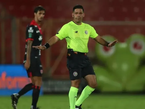 Directivo de Alajuelense contra Hugo Cruz por su arbitraje