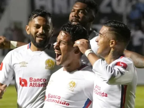 Olimpia golpeó primero pero todo se decidirá en casa de Alajuelense [VIDEOS]