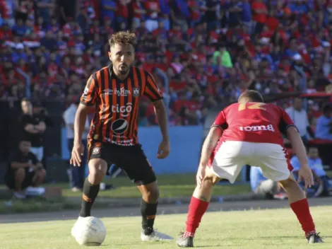 DT de Águila revela que FAS llamó a sus jugadores: "Es una vergüenza"