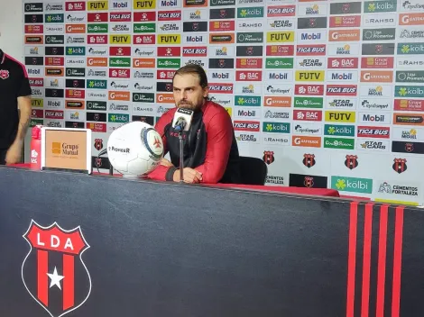 Oficial: se definió el futuro de Andrés Carevic en la Liga Deportiva Alajuelense