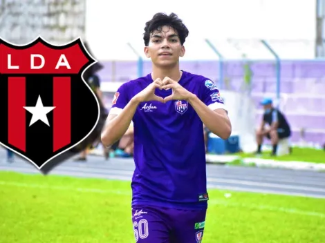 Lo que debería pagar Alajuelense si quiere fichar a Leonardo Manjívar