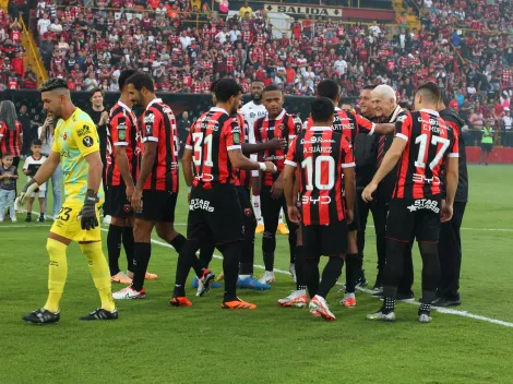Liga Deportiva Alajuelense sufre duro castigo tras insultos racistas ante Deportivo Saprissa