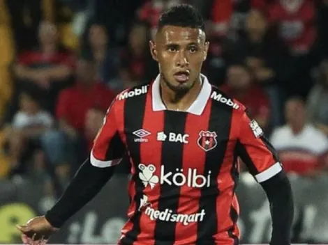 Alex López es duda para Alajuelense tras lesionarse en la ida de la final de la Copa Centroamericana