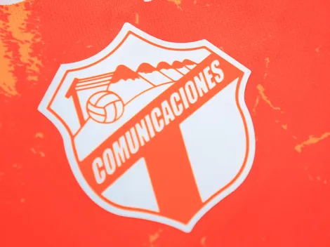 Comunicaciones causó polémica al presentar su tercer uniforme de la temporada