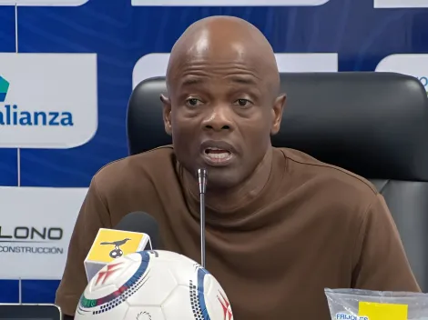 "Nos perjudicaron": Dely Valdés sale embravecido tras la caída de Santos ante Alajuelense