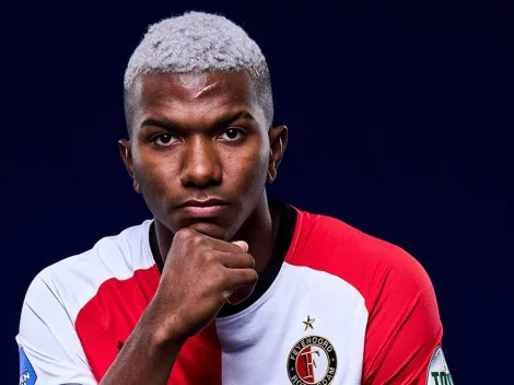 El problema que complica la situación de Jeyland Mitchell en Feyenoord