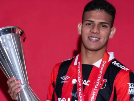 Inesperado destino de Edward Cedeño lejos de Alajuelense