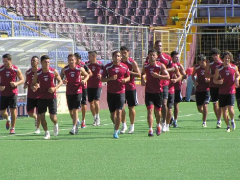 Fue campeón con Saprissa, lo creían retirado y ahora enfrentaría a su ex club