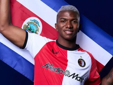 Jeyland Mitchell recibe la noticia que tanto esperaba en Feyenoord