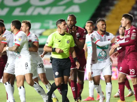 Árbitro se confiesa tras ser visto con la camiseta de Saprissa