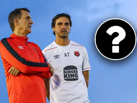 Se asoma el primer refuerzo: Guimaraes lo pidió y Alajuelense podría ficharlo en 2025