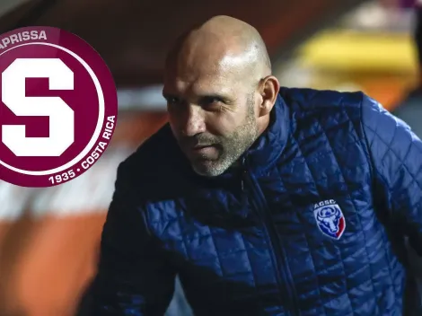 El mensaje explosivo de Luis Marín tras el empate de San Carlos con Saprissa: "Que mejor no viaje"