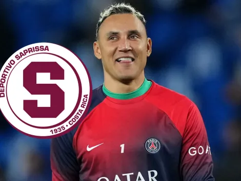 La visita de Keylor Navas al camerino de Saprissa